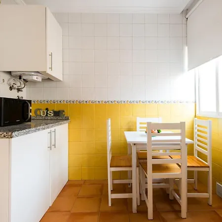 The 1st Corner Appartement *